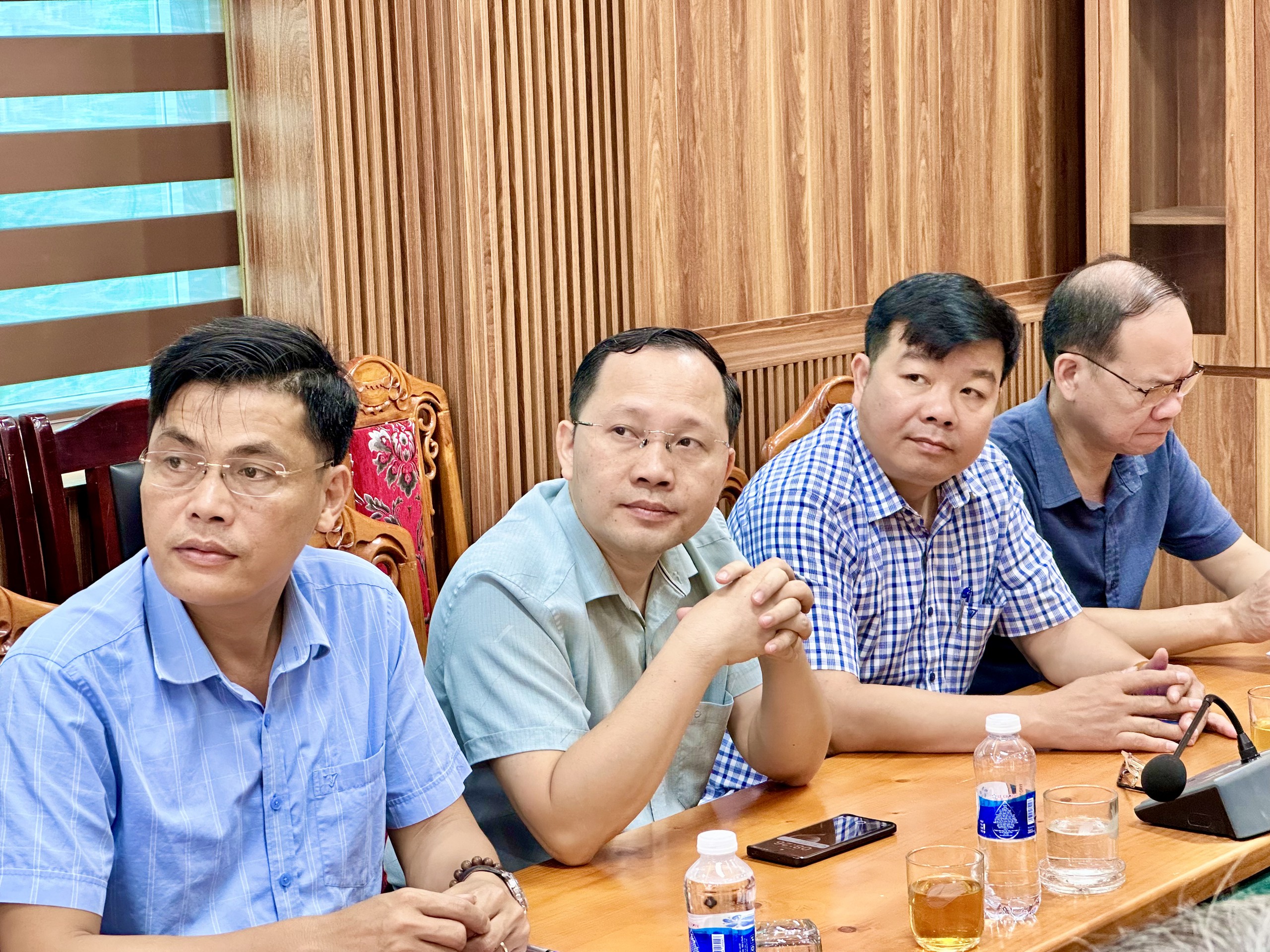 Xã Đại Thanh tham dự Hội nghị toàn quốc nghiên cứu, học tập, quán triệt và triển khai thực hiện Nghị quyết Hội nghị lần thứ ba Ban Chấp hành Trung ương Đảng khoá XIV.- Ảnh 3.