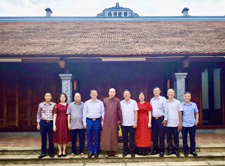 Lãnh đạo xã Đại Thanh thăm, chúc mừng các Thượng tọa được tín nhiệm giữ trọng trách tại Giáo hội Phật giáo Việt Nam thành phố Hà Nội- Ảnh 4. Lãnh đạo xã Đại Thanh thăm, chúc mừng các Thượng tọa được tín nhiệm giữ trọng trách tại Giáo hội Phật giáo Việt Nam thành phố Hà Nội- Ảnh 4.