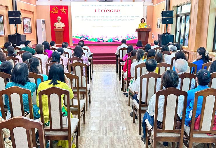 Xã Đại Thanh công bố quyết định thành lập các cơ sở giáo dục công lập và công tác cán bộ sau sắp xếp- Ảnh 1. Xã Đại Thanh công bố quyết định thành lập các cơ sở giáo dục công lập và công tác cán bộ sau sắp xếp- Ảnh 1.