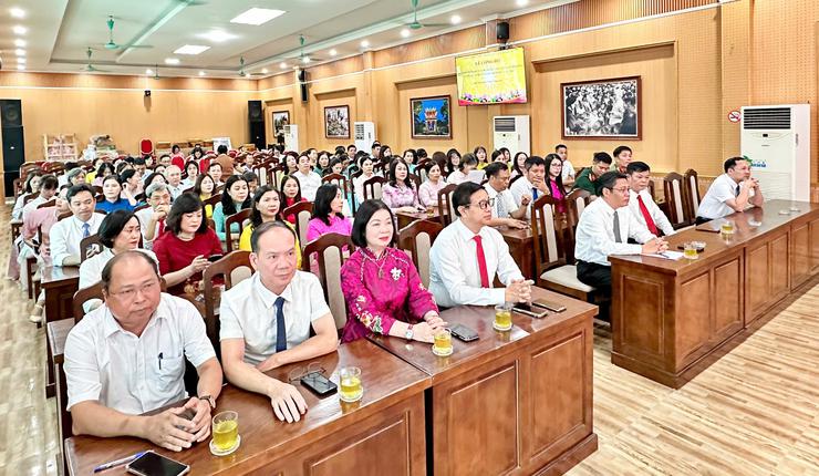 Xã Đại Thanh công bố quyết định thành lập các cơ sở giáo dục công lập và công tác cán bộ sau sắp xếp- Ảnh 2. Xã Đại Thanh công bố quyết định thành lập các cơ sở giáo dục công lập và công tác cán bộ sau sắp xếp- Ảnh 2.