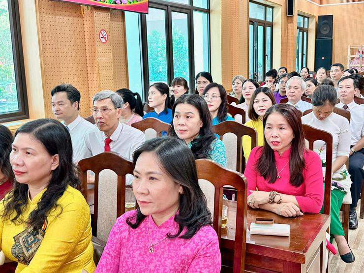 Xã Đại Thanh công bố quyết định thành lập các cơ sở giáo dục công lập và công tác cán bộ sau sắp xếp- Ảnh 13. Xã Đại Thanh công bố quyết định thành lập các cơ sở giáo dục công lập và công tác cán bộ sau sắp xếp- Ảnh 13.
