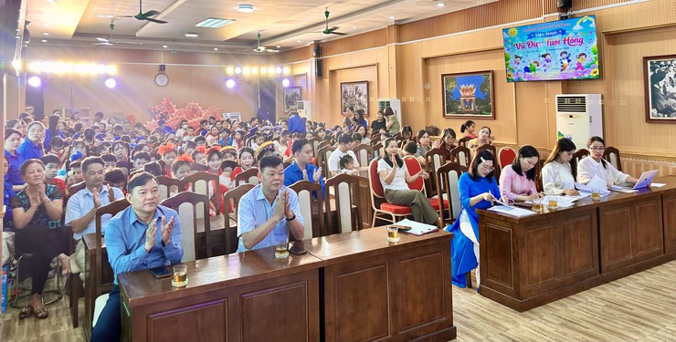 SÔI NỔI LIÊN HOAN “VŨ ĐIỆU TUỔI HỒNG” THIẾU NHI XÃ ĐẠI THANH HÈ 2026 - Ảnh 2.