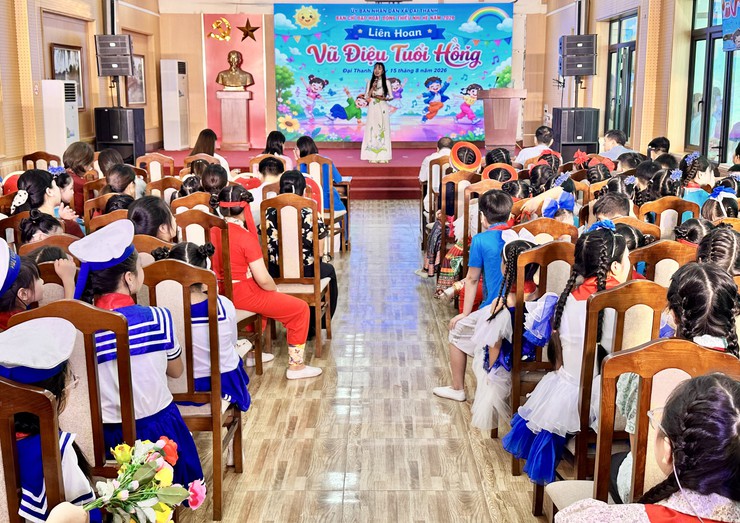 SÔI NỔI LIÊN HOAN “VŨ ĐIỆU TUỔI HỒNG” THIẾU NHI XÃ ĐẠI THANH HÈ 2026 - Ảnh 1.