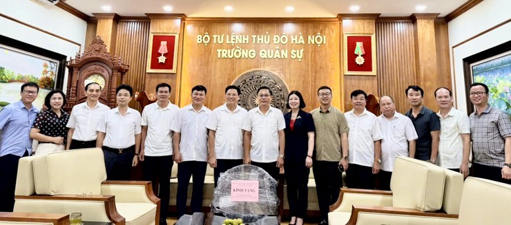 LÃNH ĐẠO XÃ ĐẠI THANH THĂM, LÀM VIỆC VỚI TRƯỜNG QUÂN SỰ - BỘ TƯ LỆNH THỦ ĐÔ HÀ NỘI - Ảnh 2.