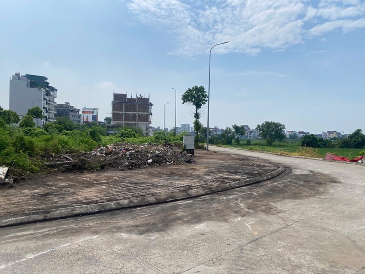XÃ ĐẠI THANH ĐỒNG LOẠT RA QUÂN TỔNG VỆ SINH MÔI TRƯỜNG, XỬ LÝ DỨT ĐIỂM CÁC ĐIỂM RÁC TỒN ĐỌNG - Ảnh 4.