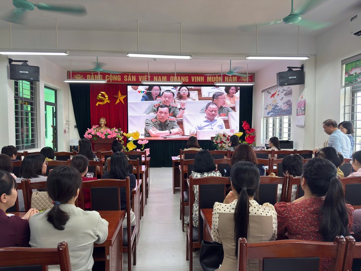 Xã Đại Thanh tham gia Hội nghị trực tuyến toàn quốc nghiên cứu, học tập, quán triệt và triển khai thực hiện một số Nghị quyết, Chỉ thị của Bộ Chính trị. - Ảnh 8.